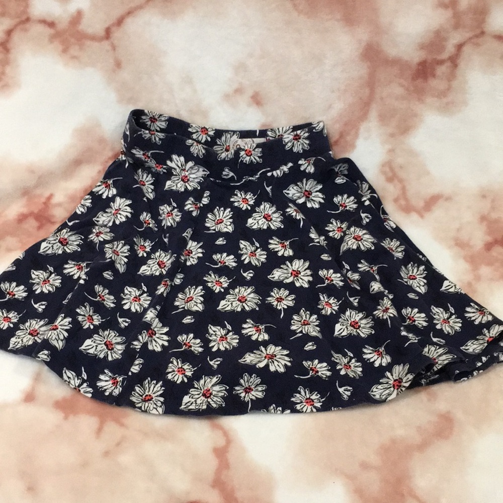 So small floral mini skirt, soft cotton, resale